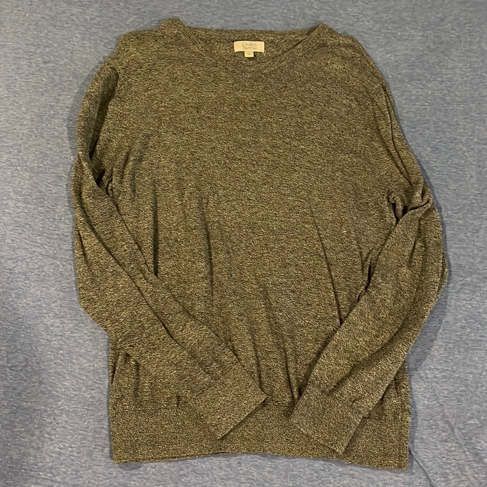 Croft & Barrow gray crewneck sweater